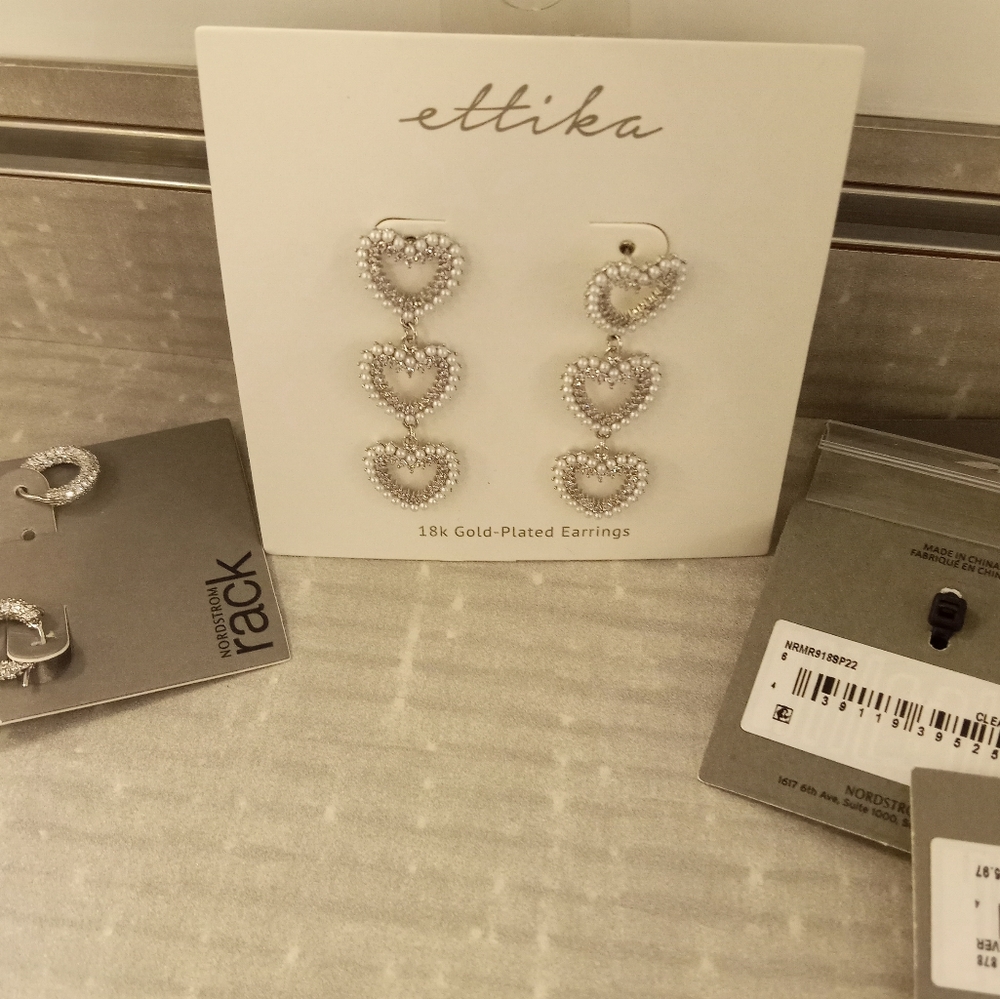 New Nordstrom eye candy Los Angeles triple heart silver statement earrings